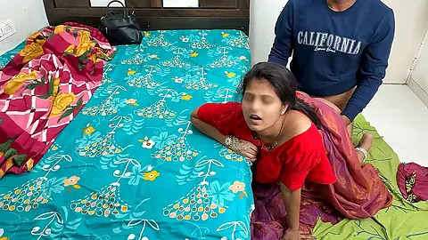 कोमल अपनी बड़ी बहन के सामने जीजा से चुदवाती रही रत भर और कहने लगी जीजाजी