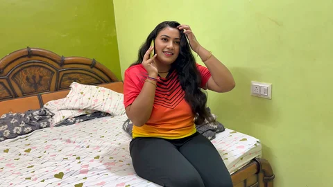 Step sister caught by going to oyo room for her boyfriend, she wearing there pink bra panty, Full Hindi Viral Video