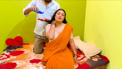 Step mammi ko message karke unka dard kam kia, mummi muh me leke jor jorse chosen lagi, Hindi Viral Video
