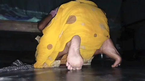 Tight 19yo Indian Teen fucks for the very first Time a BBC