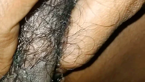 Desi Beautiful hot girl fuck by her brother-in-law in the alone at home Indian full se video