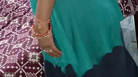 Sex big tits woki bhabhi ko pani magan ke vahne fucked diya