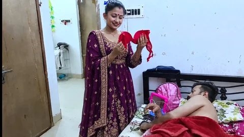 Chhoti saali ko paise dekar jabbar dasti land muh me daal diya