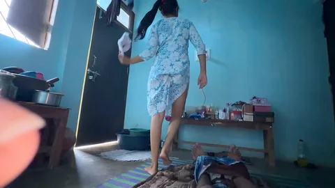 Brother sucked his stepsisters's girl when uncle was not at home