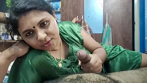 Horny Indian Bhabhi Seduces Driver for Rough Sex