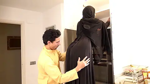 रज़िया भाभी दशहरे के दिन सूरज भैया से अपनी बुर और दुबूर चुदवा लीं