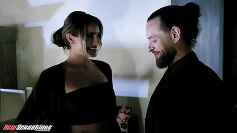 Found This Big Dick Stud To Fuck My Married Pussy (Ella Reese)