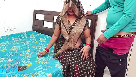 बिहारी कोमल भाभी जेठ जी को पानी देने गई तो चक्कर आयी गिर गयी जेठ जी पर वही पर घूँघट के अध् सुरु हुआ खेल