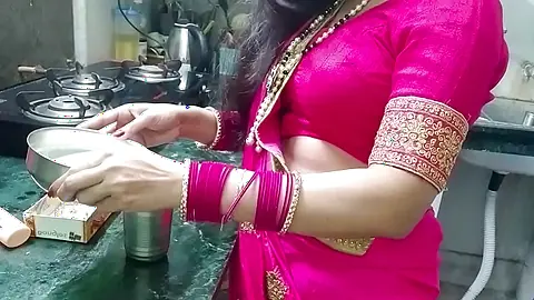 Akeli sexy bahu ki tadap
