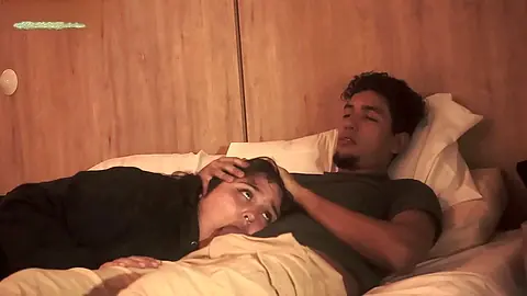 Mirando una pelicula con mi hermanastro y sin querer me trague su pene(Casi nos descubren) ALISONGONZALEZ26 X FANTASIAHARDCORESEX