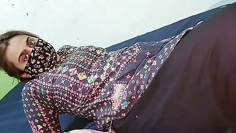 Young Man fucked stepsister's best friend Mene Apni Behan Ki Dost Ko Ghar kar Choda