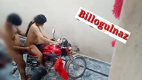 Hot XXX fucked by friend on bike hindi audio