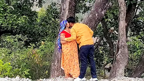 Village bhabhi fucked hard by stranger.