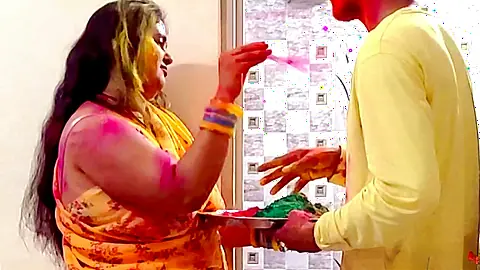 होली पर देवर - भाभी की रंगीन मस्ती।